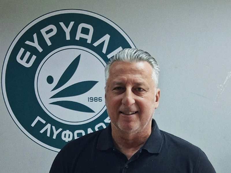 Τασιόπουλος: «Στην Ευρυάλη Γλυφάδας θέλουμε να φέρουμε τα παιδιά κοντά στον αθλητισμό»